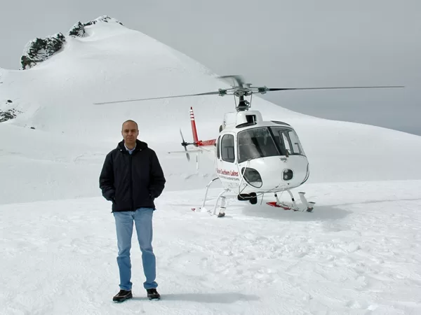 Helicopter tour, Mount Cook, New Zealand, 26.10.2004