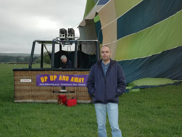 Hot Air Baloon, Canterbury Plains, Christchurch, New Zealand, 27.10.2004